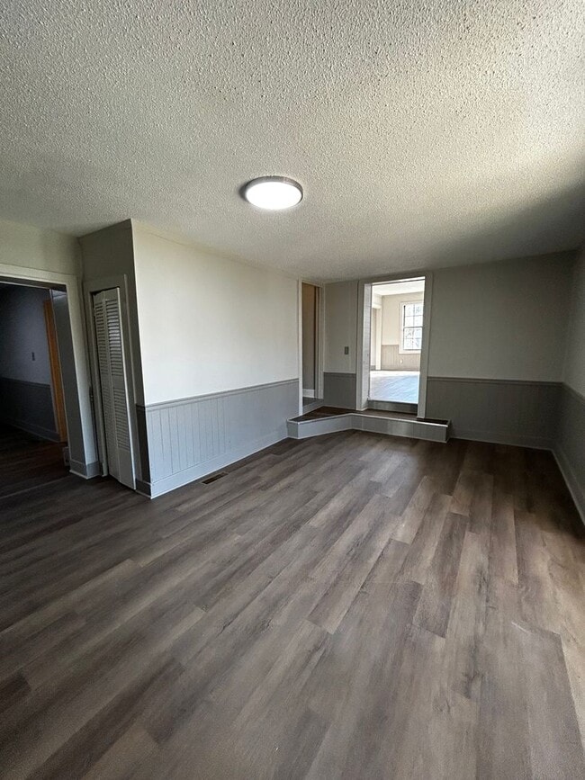 Photo - Spacious 4 bed, 2 bath home! Located minut...