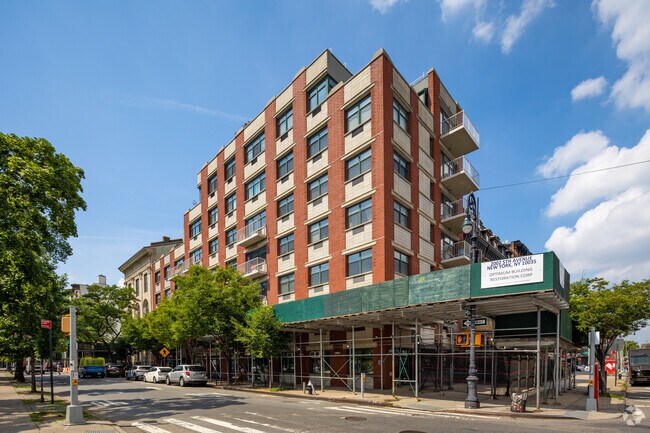 Photo - 2002 5th Ave