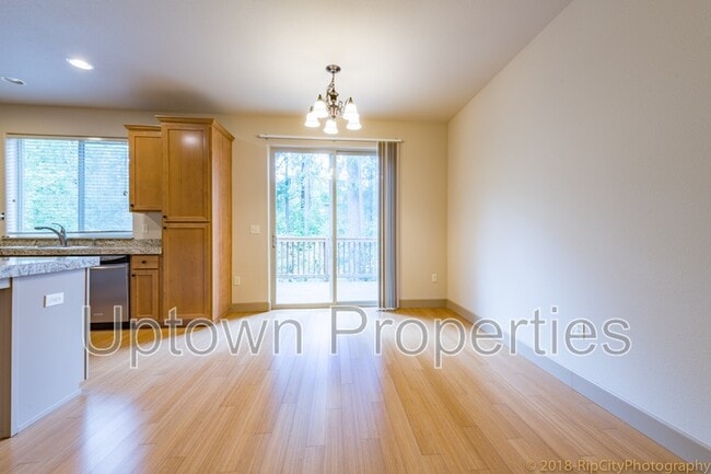1993 NE 48th Way