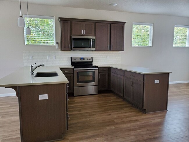 Photo - Great Community, Quiet Living Across from ...