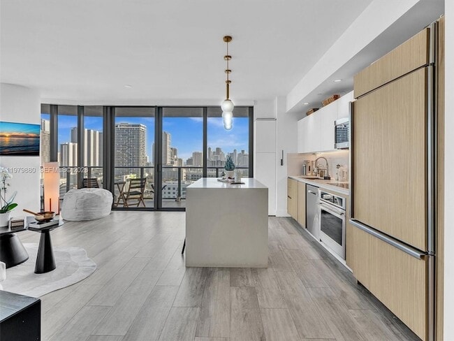 Photo - 121 NE 34th St Unit 2104