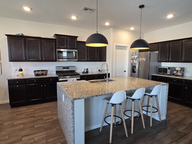 Photo - "Spacious 4-Bedroom, 2.5-Bathroom Home in Mesa del Sol!"