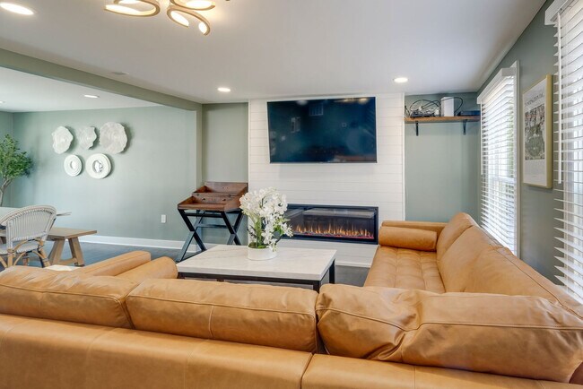 Building Photo - 500 Shelfar Pl Unit SI ID1546463P