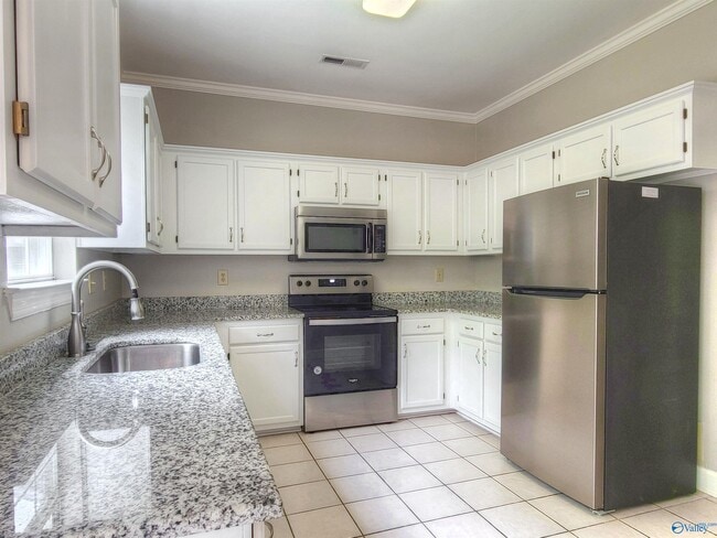 Photo - 102 Spinnaker Ridge Dr SW