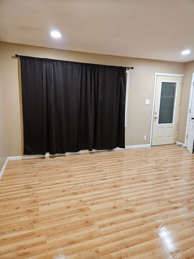 Photo - 2116 Central Dr