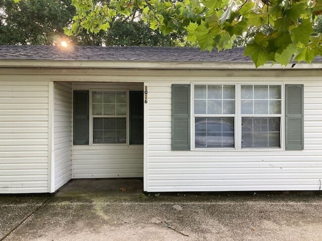 Building Photo - Pascagoula 3 Bedroom Rental