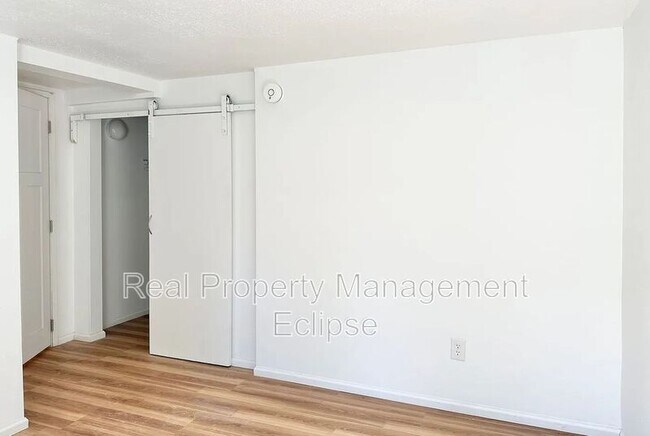 Photo - 295 NW Cherry Pl Unidad B