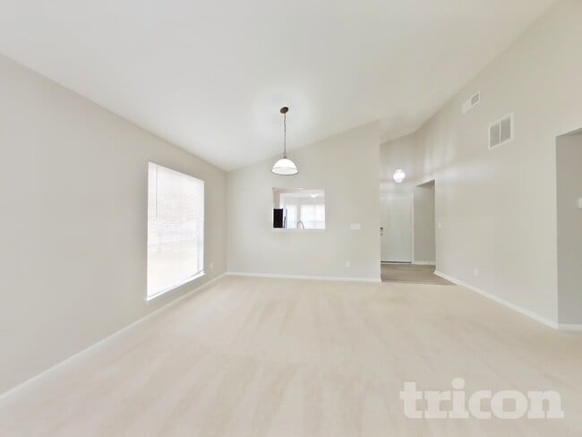 Photo - 1118 Yorkdale Dr