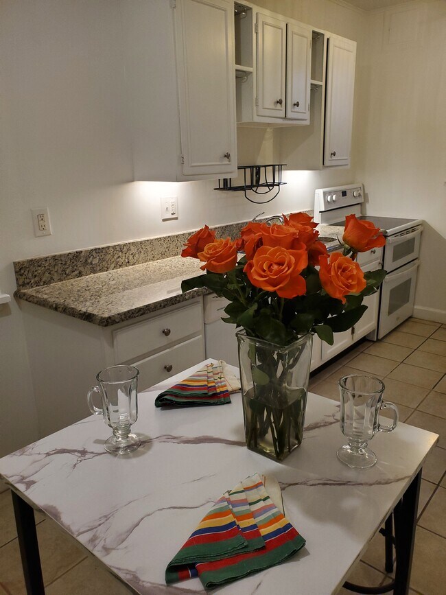 Photo - West Ender Apartments