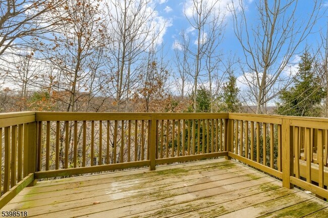 Photo - 28 Henning Terrace