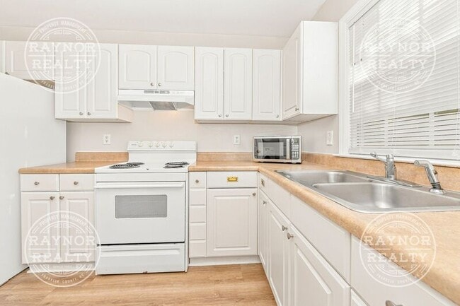 Photo - 2102 W Knox St