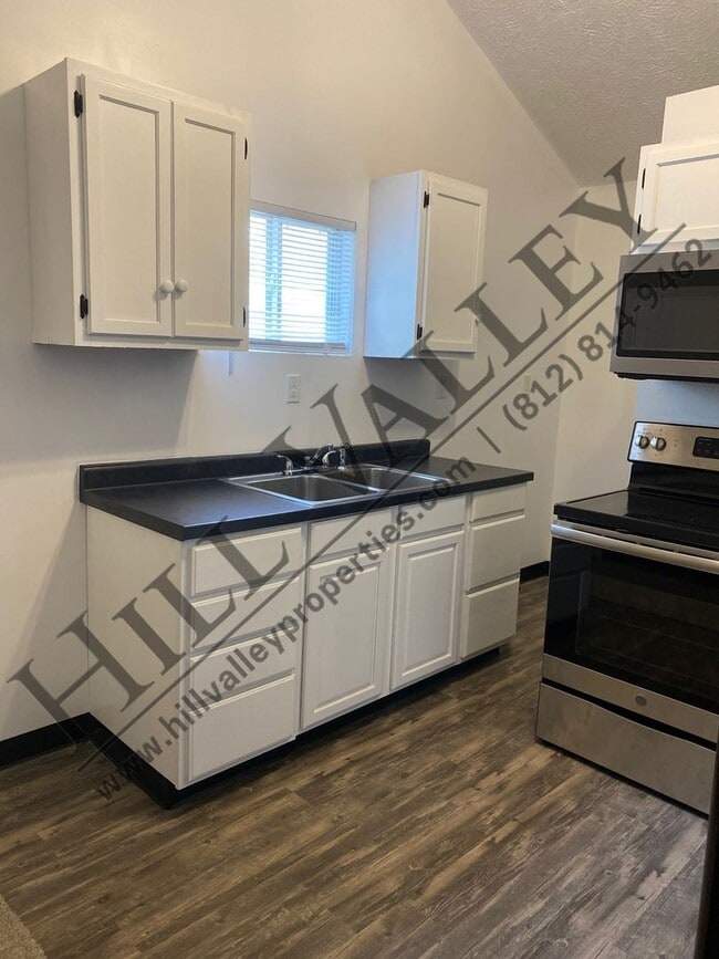 Photo - 620 N 13 1/2 St