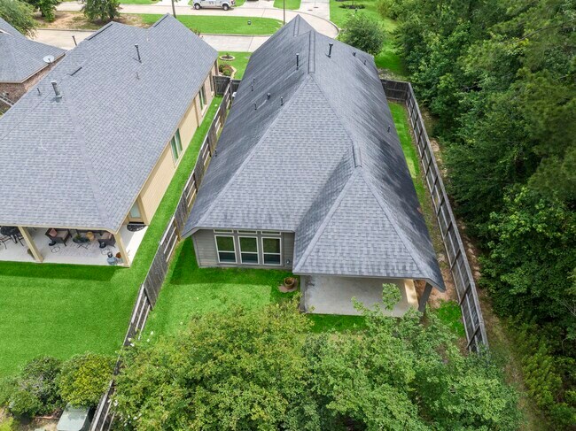 Photo - 110 Logan Pass Ct