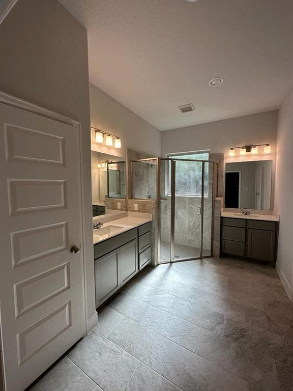 Photo - 418 Glacier Pass