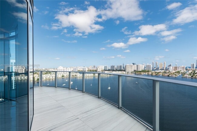 Photo - 17111 Biscayne Blvd Unidad 2311 Rental