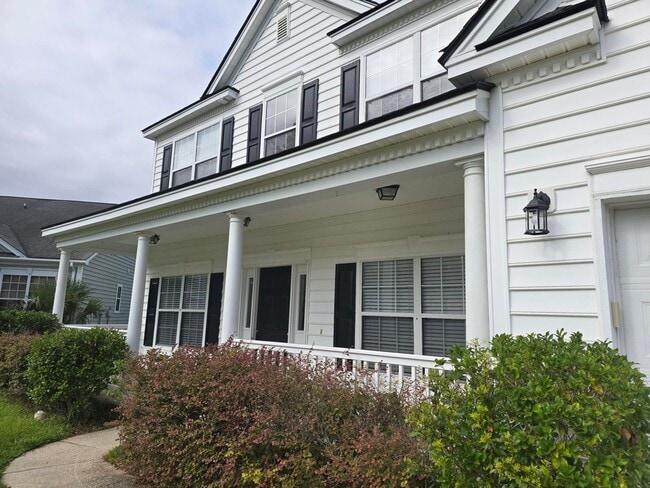Photo - 4Br 2.5Ba in Grand Oaks with Pool Access!