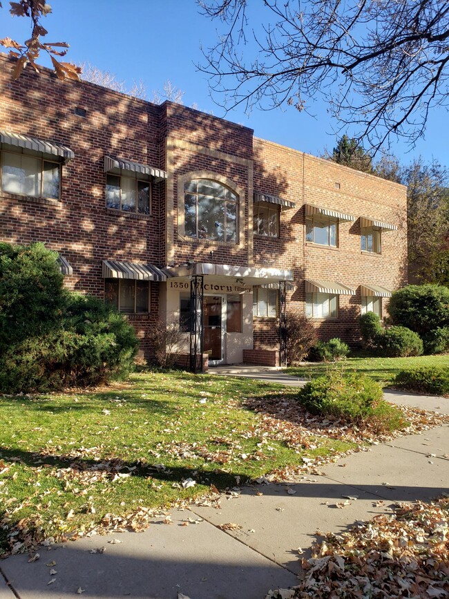 Building Photo - 1350 Fillmore St