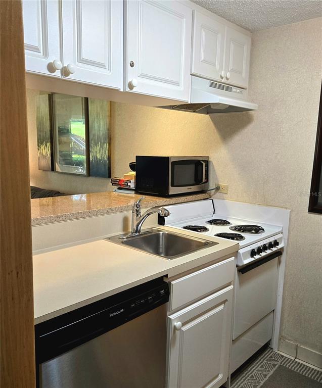 Photo - 36750 US Hwy 19 N Unidad 4-107