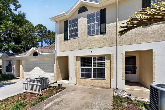658 Green Valley Rd