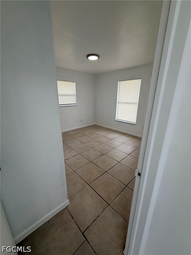 Photo - 5549 Seventh Ave