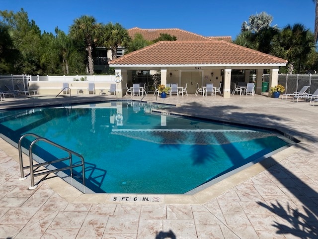 Photo - 1345 Henley St Unit 706