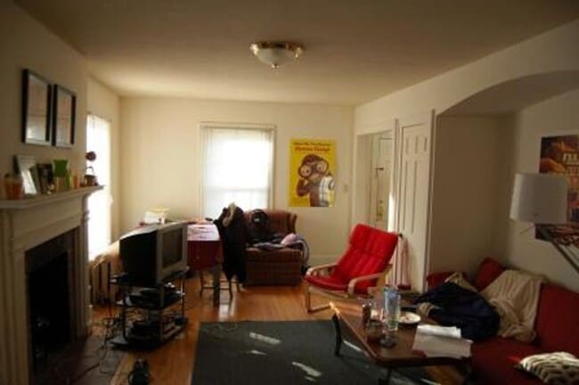 Photo - 143 Lathrop St