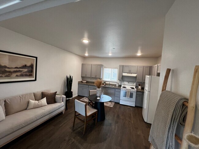 Photo - Pioneer Street Apartments Unit 2