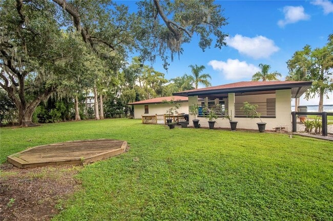 Photo - 90 Crescent Blvd