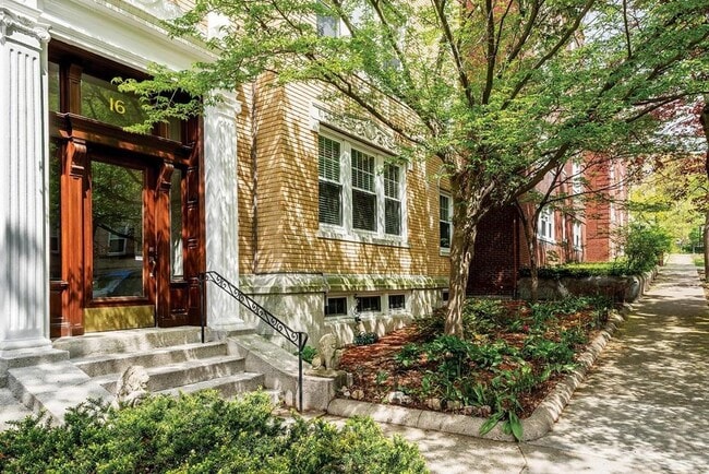 Photo - 17 Fairbanks St Unit 12A