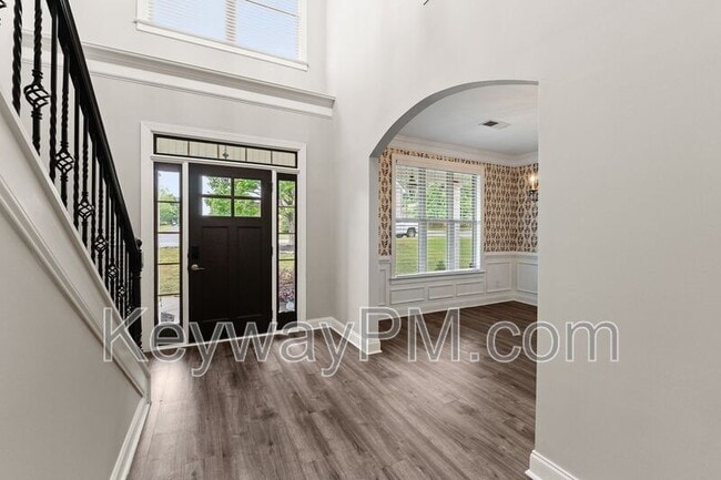 Photo - 336 Amersham Way