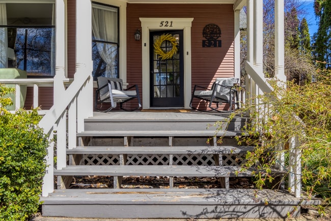 Photo - 521 S 1st Ave