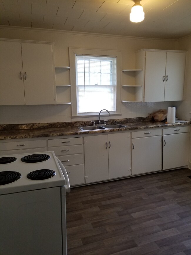 Photo - 503 W Kansas St Unit 4