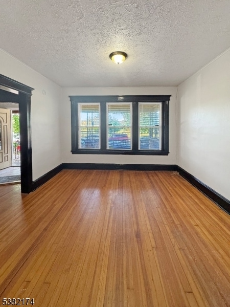 Building Photo - 104 Dayton St Unit 1 Rental