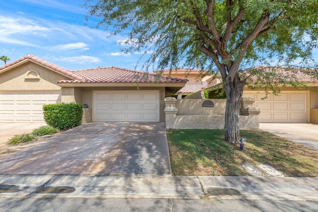 Building Photo - 41484 Woodhaven Dr N Rental