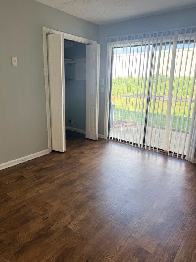 Photo - 27 Duiguid Dr