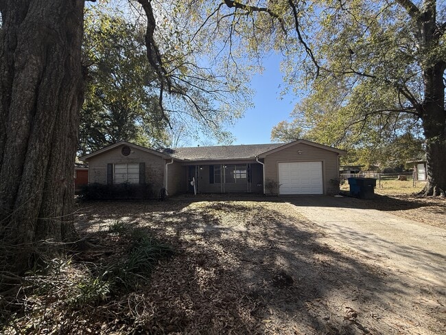 Photo - 7765 Coburn Dr