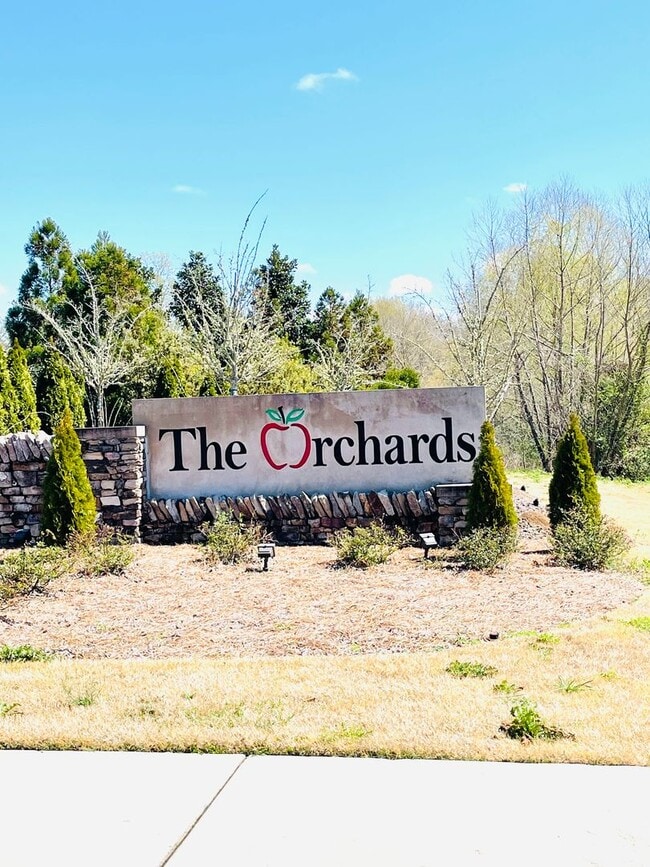 Building Photo - ** 4 Bed 3 Bath located in The Orchards, Pike road ** Call 334-366-9198 to schedule a self showing