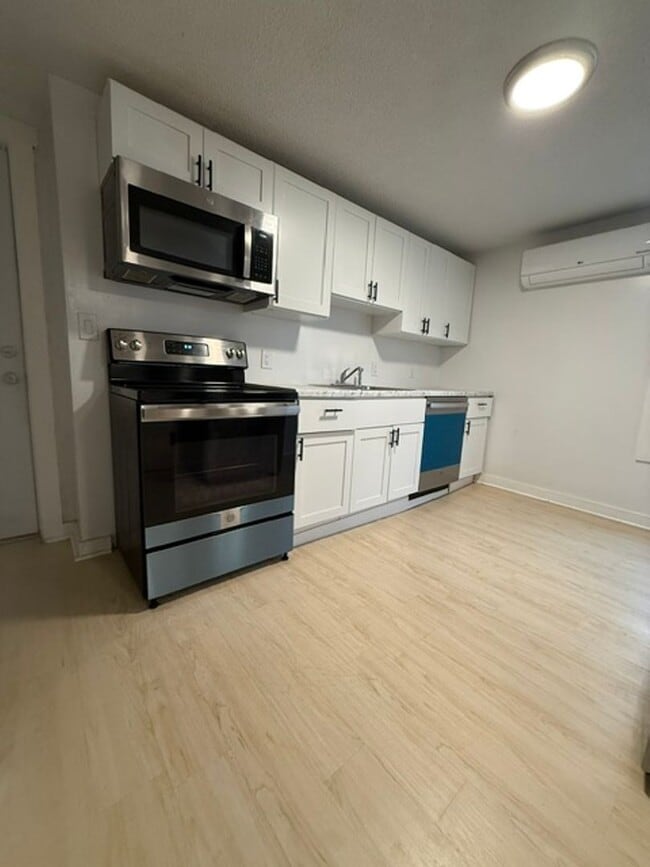124 Felton St