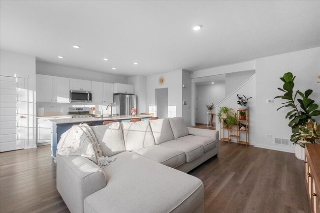 Photo - 271 Charlestowne Lakes Dr