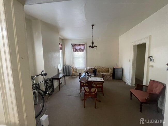 Photo - 3 S Adelaide Ave