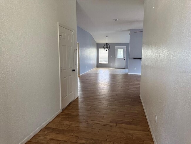 Photo - 14 Sunrise Dr