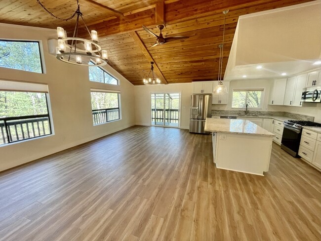 Photo - 13232 Rocky Ln