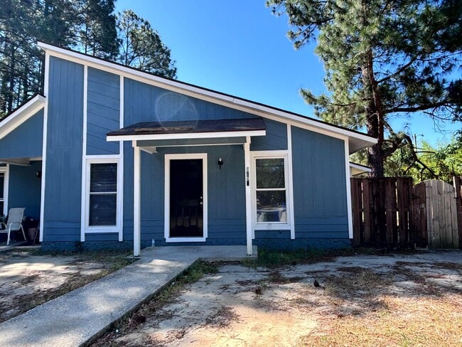 Building Photo - 1003 Madiera Ct