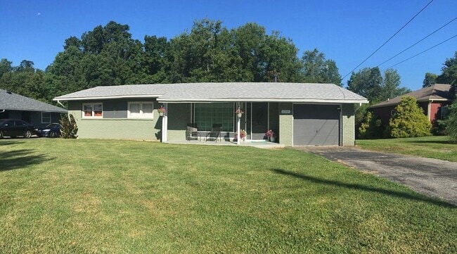 Photo - Charming 3-Bedroom Home in Crestwood with a Private Creekside Backyard