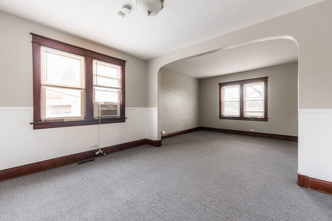 Photo - 114 W Park Ave