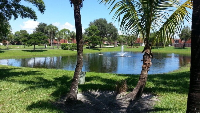 Photo - 2221 White Pine Cir