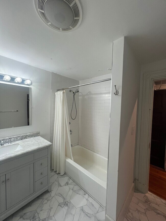 634 Dorchester Ave