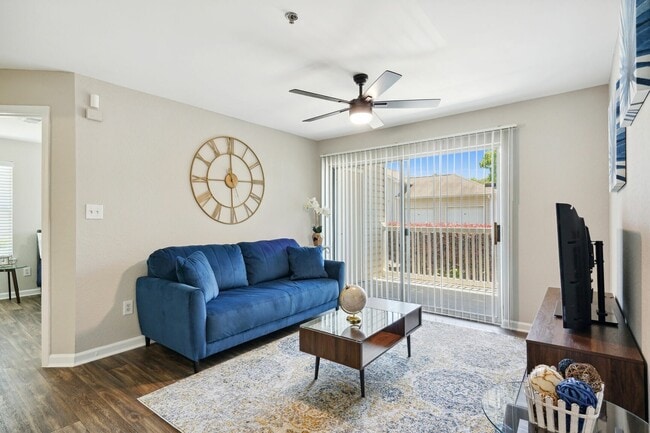 0016--006_1 - Cambridge Faire