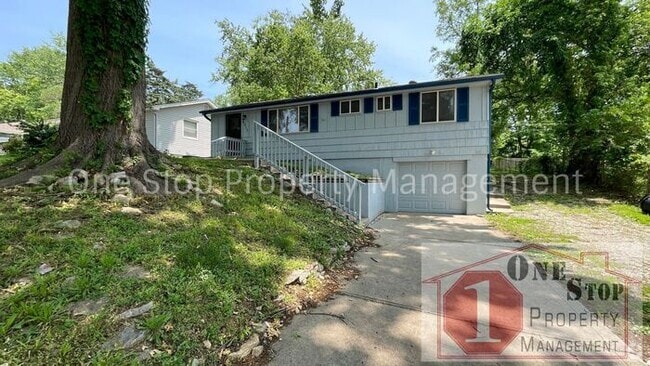 Building Photo - Beautiful 3 Bedroom 1.5 Bathroom in Kansas... Rental