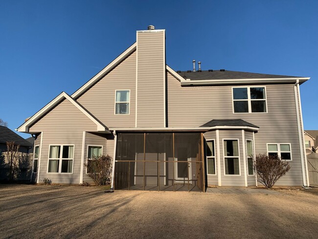 Photo - 549 W Holloway Dr